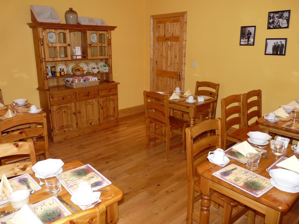 Macreddin Rock Bed & Breakfast Aughrim Room photo